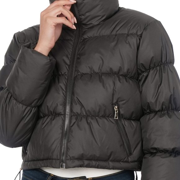 🌲🌲🌲Puffer Jacket in Black🌲🌲🌲 - Picture 6 of 6